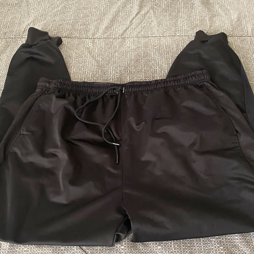 Big &Tall joggers - Picture 3 of 6